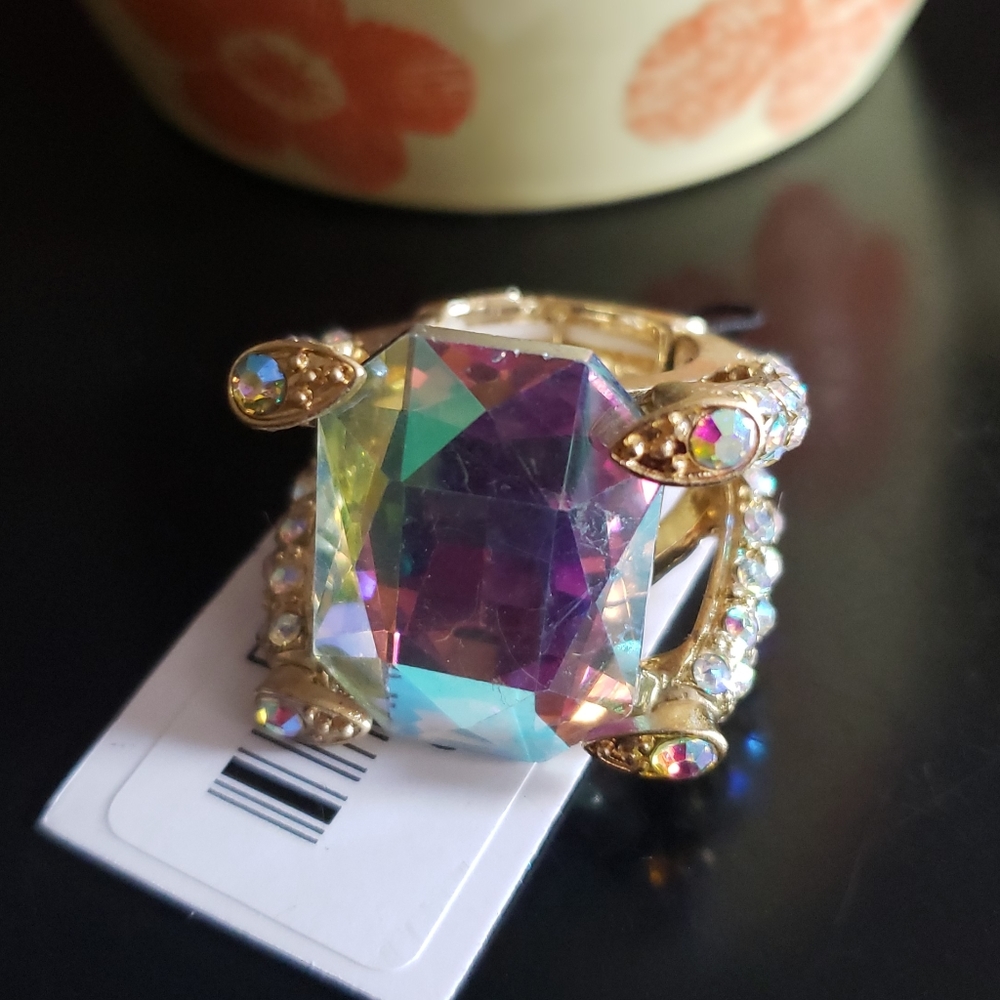 NWT Gold Rainbow Crystal Stretch Ring